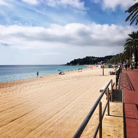 빌라 Panorama 360 료렛 드 마르